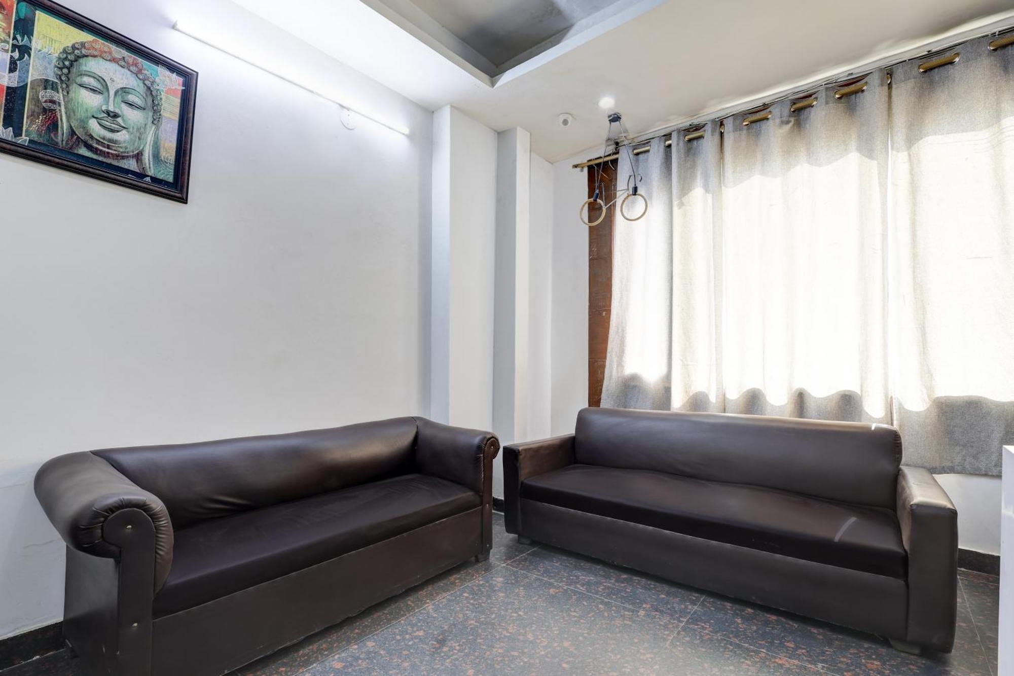 Hotel Aron By The Premium Villa Új-Delhi Kültér fotó